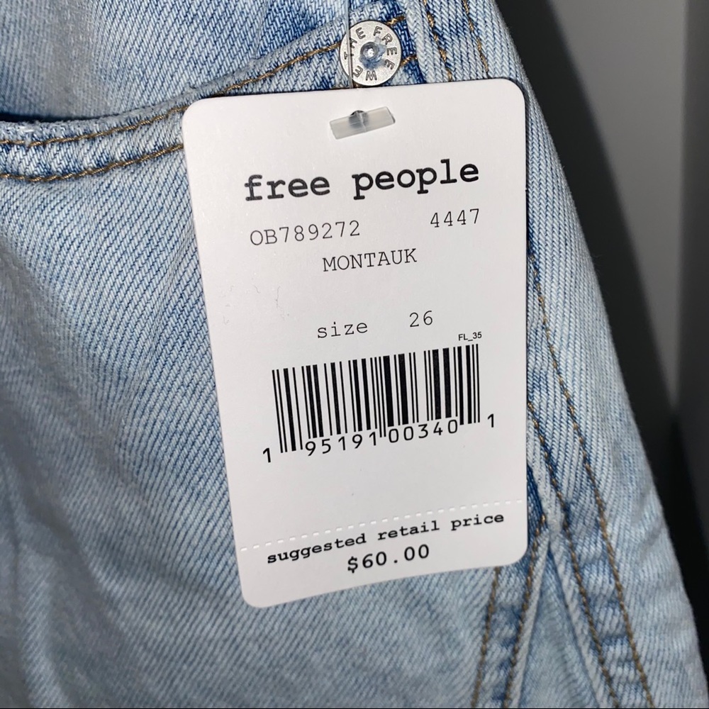✨NWT✨ Free People Ripped Denim Mini Skirt - Picture 4 of 5